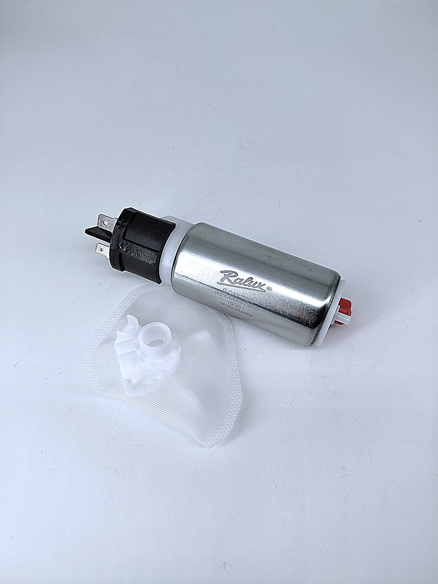 Bomba interna 12V. 3,0 BAR. 165L/H CON PRE FILTRO