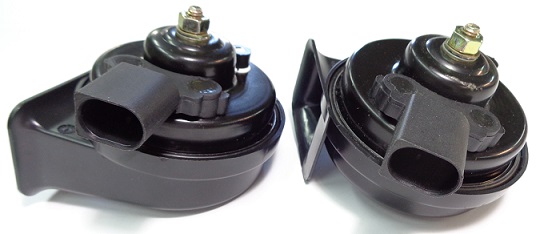 juego bocinas 80mm - caracol cd/conector 12v 2t